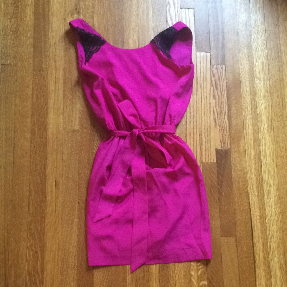 EUC Guess party dress